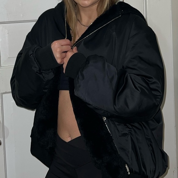 Garage reversible jacket, fur on one side and waterproof lining on other. - Picture 3 of 7